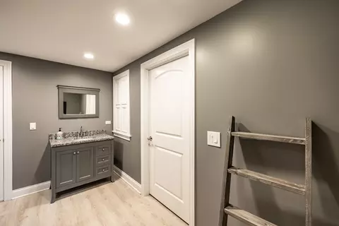 695 Slate Run, Elgin, IL 60124 photo 32