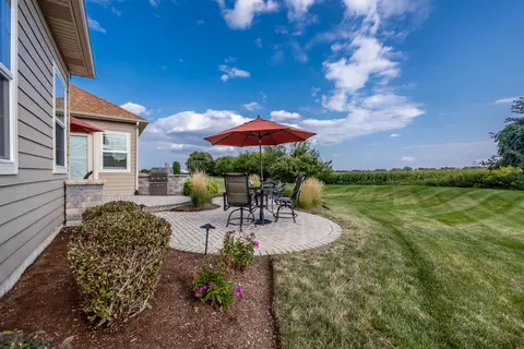 695 Slate Run, Elgin, IL 60124 photo 35