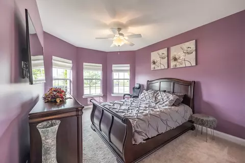 695 Slate Run, Elgin, IL 60124 photo 25