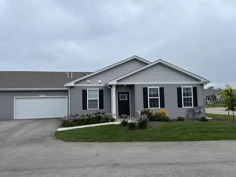 6312 Maple Glen Dr, Wonder Lake, IL 60097