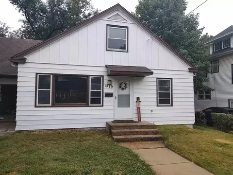 1219 Garrison Ave, Rockford, IL 61103