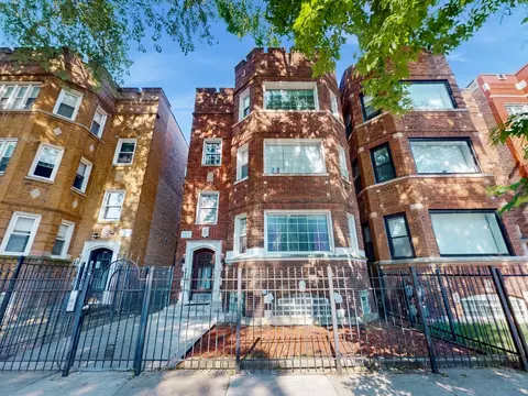 7722 S Essex Ave, Chicago, IL 60649