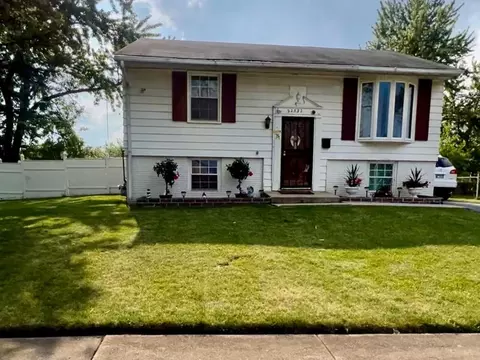 22532 Nichols Dr, Sauk Village, IL 60411