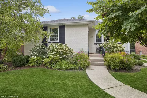 1830 Kensington Ave, Westchester, IL 60154