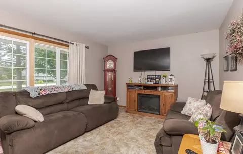 316 W Jackson St, Cullom, IL 60929 photo 9