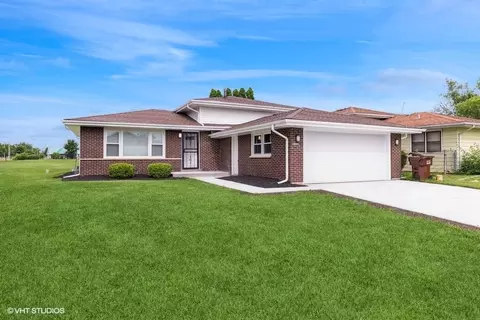 17480 Park Ln, Country Club Hills, IL 60478