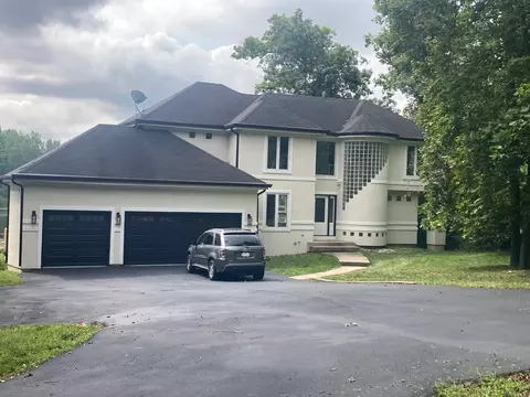 3215 E Buried Oak Dr, Crete, IL 60417
