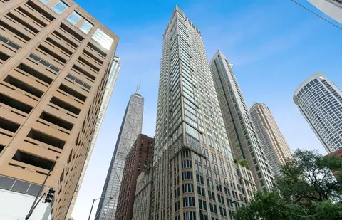 57 E Delaware Pl #1801, Chicago, IL 60611