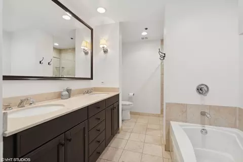 Bath - 57 E Delaware Pl #1801, Chicago, IL 60611 photo 1 of 2