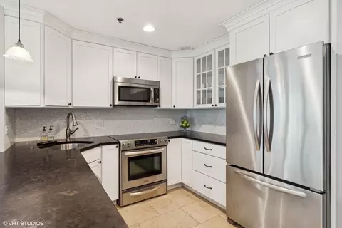 Kitchen - 57 E Delaware Pl #1801, Chicago, IL 60611 photo 3 of 3