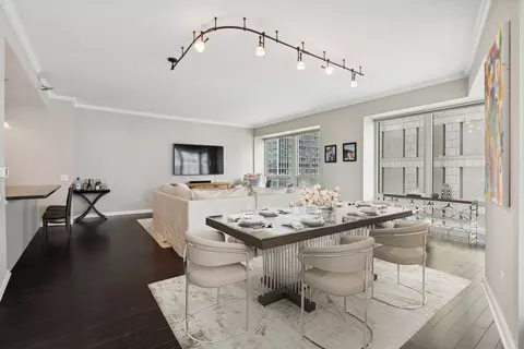 Dining - 57 E Delaware Pl #1801, Chicago, IL 60611 photo 1 of 2
