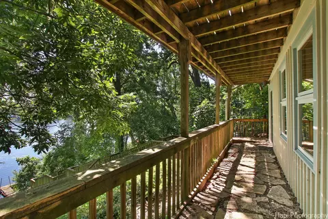 Exterior - 13 Greenview Rd, Oakwood Hills, IL 60013 photo 4 of 7