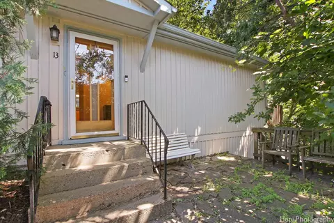 Exterior - 13 Greenview Rd, Oakwood Hills, IL 60013 photo 6 of 7