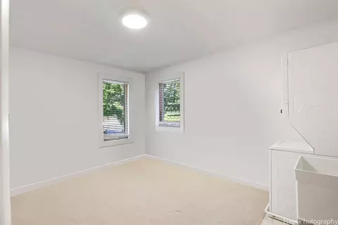 Bedroom - 13 Greenview Rd, Oakwood Hills, IL 60013 photo 2 of 5