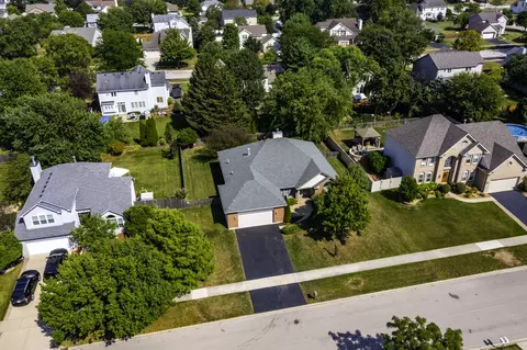 16041 Fairfield Dr, Plainfield, IL 60586 photo 5