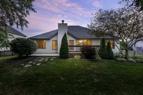16041 Fairfield Dr, Plainfield, IL 60586 photo 2