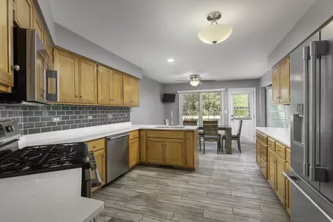 16041 Fairfield Dr, Plainfield, IL 60586 photo 16