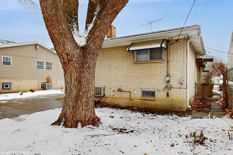 Exterior - 16404 Wood St, Markham, IL 60428 photo 5 of 5