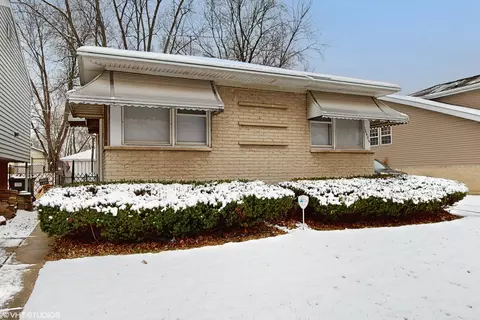 Exterior - 16404 Wood St, Markham, IL 60428 photo 4 of 5