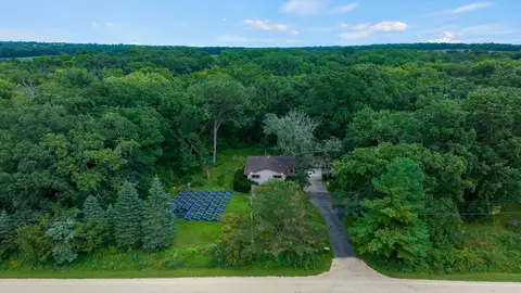 35340 W County Line Rd, Kirkland, IL 60146