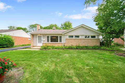 540 E Lincoln St, Palatine, IL 60074