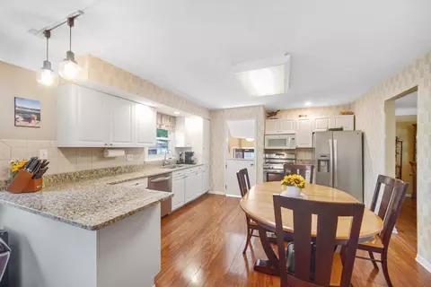 2296 185th Pl, Lansing, IL 60438 photo 8