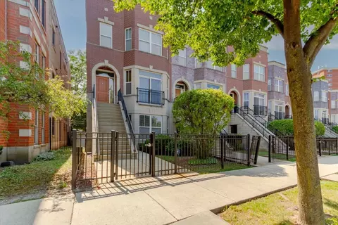 4026 S Oakenwald Ave #1, Chicago, IL 60653