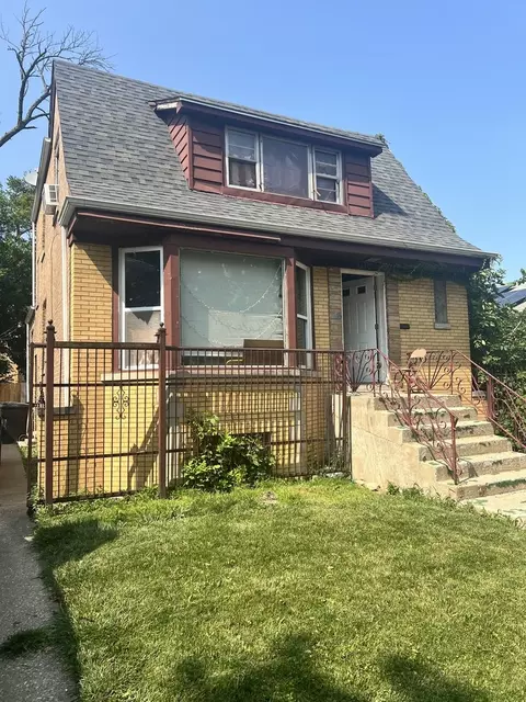 5430 W Gladys Ave, Chicago, IL 60644