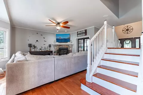Entry Way - 294 Maple St, Beecher, IL 60401 photo 9 of 11
