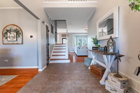 Entry Way - 294 Maple St, Beecher, IL 60401 photo 2 of 11