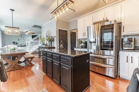 Kitchen - 294 Maple St, Beecher, IL 60401 photo 3 of 3