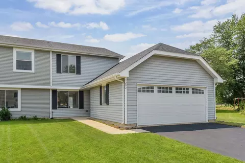 1202 Andover Cir, Aurora, IL 60504