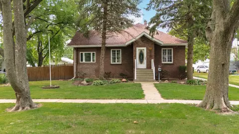123 W Delaware St, Dwight, IL 60420