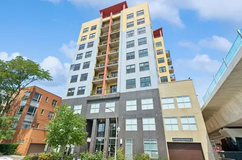 1122 W Catalpa Ave #802, Chicago, IL 60640