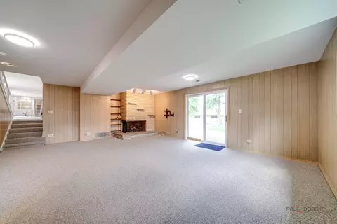 Living - 4700 Thorntree Ln, Rolling Meadows, IL 60008 photo 8 of 8