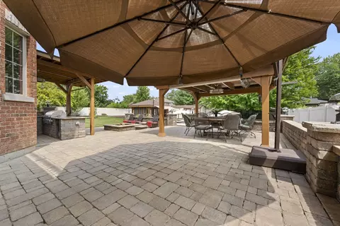 2279 Westview Dr, Des Plaines, IL 60018 photo 42