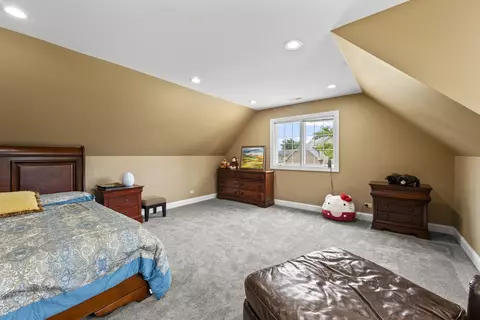 2279 Westview Dr, Des Plaines, IL 60018 photo 31
