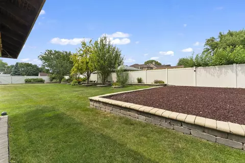 2279 Westview Dr, Des Plaines, IL 60018 photo 53