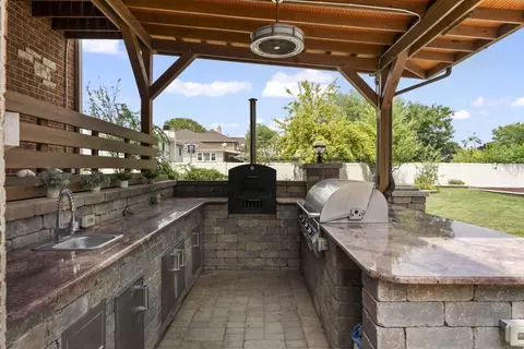 2279 Westview Dr, Des Plaines, IL 60018 photo 47