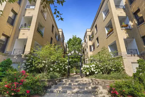 5924 N Paulina St #3E, Chicago, IL 60660