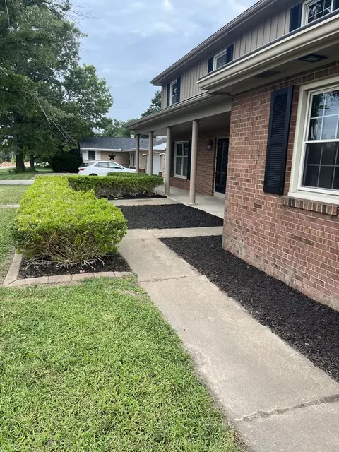 Exterior - 1019 Gregory St, Normal, IL 61761 photo 4 of 13