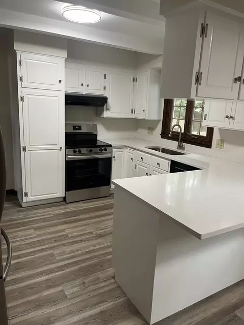 Kitchen - 1019 Gregory St, Normal, IL 61761 photo 2 of 6