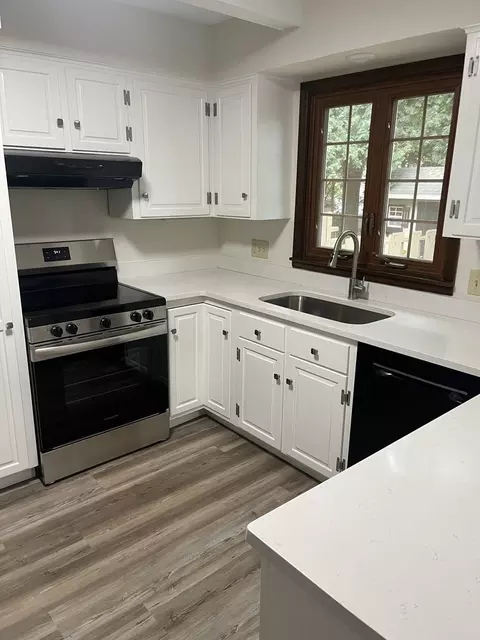 Kitchen - 1019 Gregory St, Normal, IL 61761 photo 3 of 6