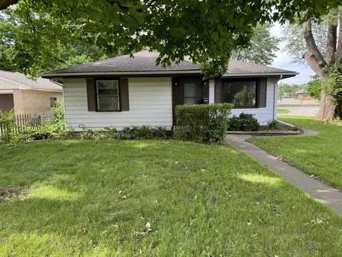 1103 River Bluff Blvd, Rockford, IL 61103