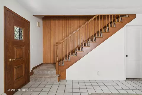 Entry Way - 3706 Maple Ave, Mchenry, IL 60050 photo 1 of 1