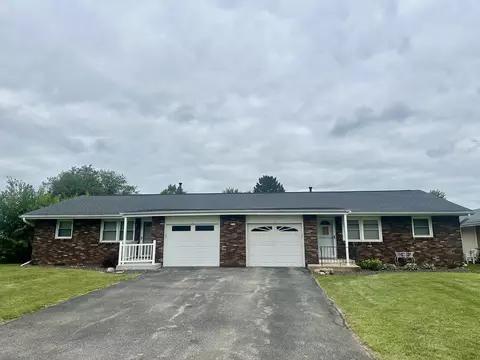 1405 Keller Rd, Normal, IL 61761