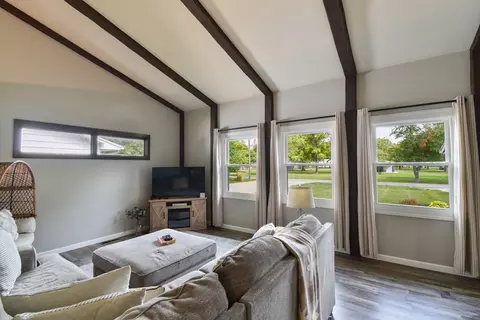 207 E Washington St, Flanagan, IL 61740 photo 9