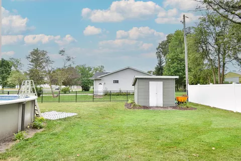 207 E Washington St, Flanagan, IL 61740 photo 47