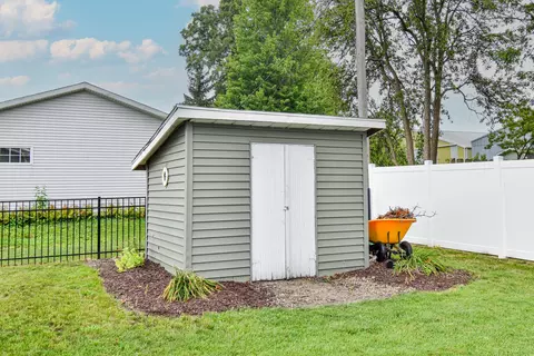 207 E Washington St, Flanagan, IL 61740 photo 48
