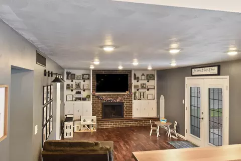 207 E Washington St, Flanagan, IL 61740 photo 21